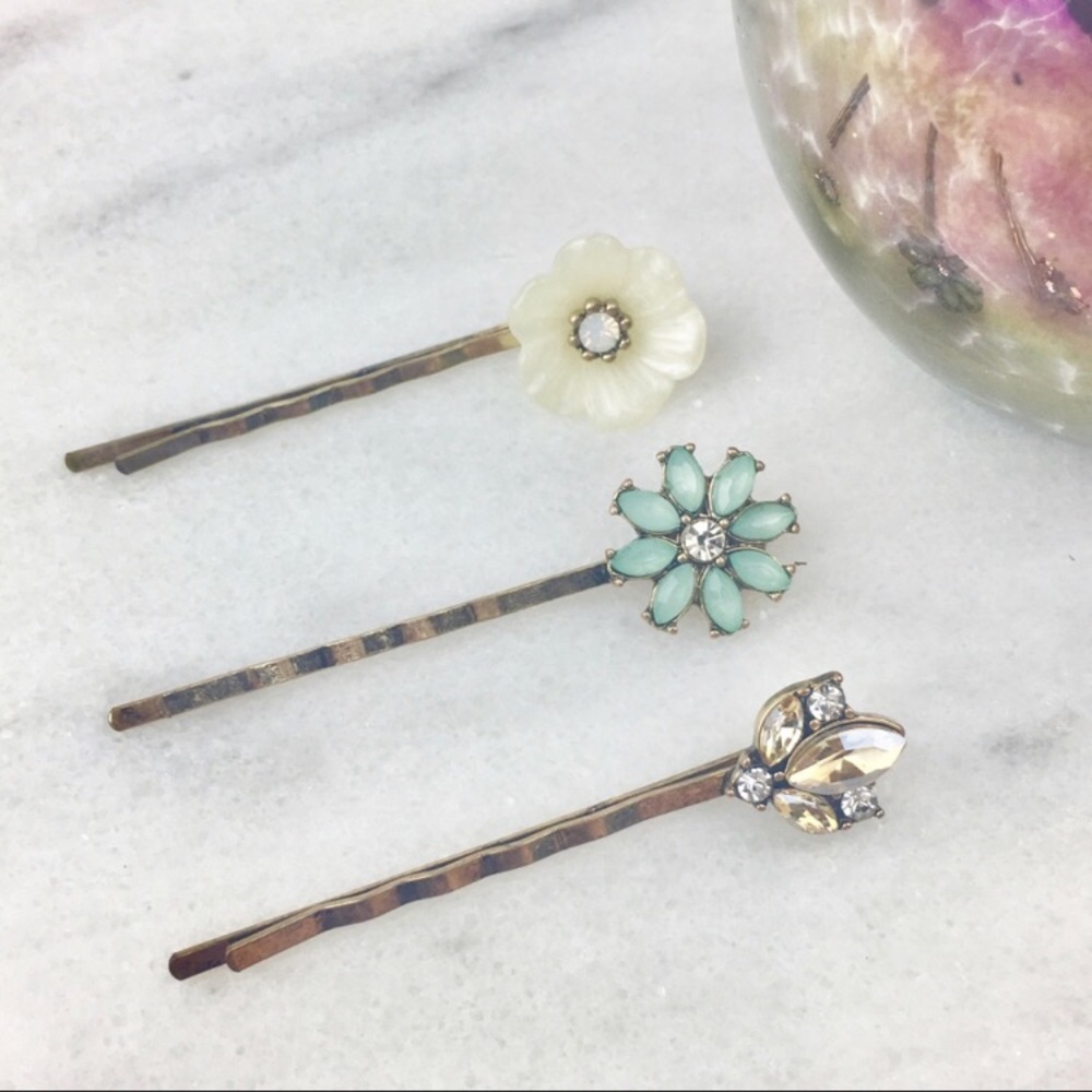 Crystal Flowers hairpin set - Picture 6 of 7